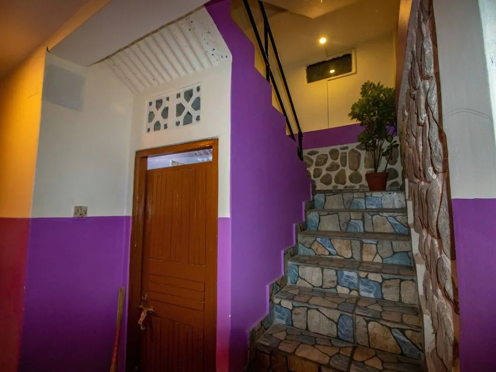 OYO 225 Hotel Fewa Corner