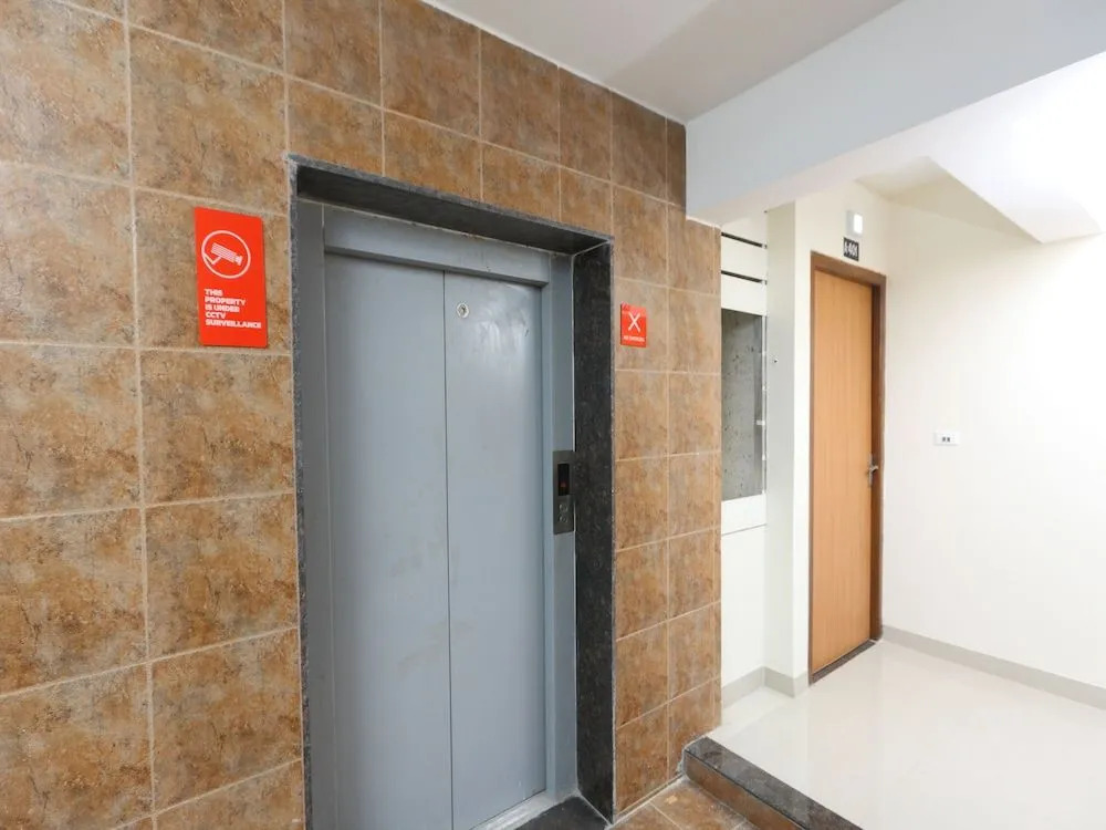 OYO 11342 Phoenix Inn