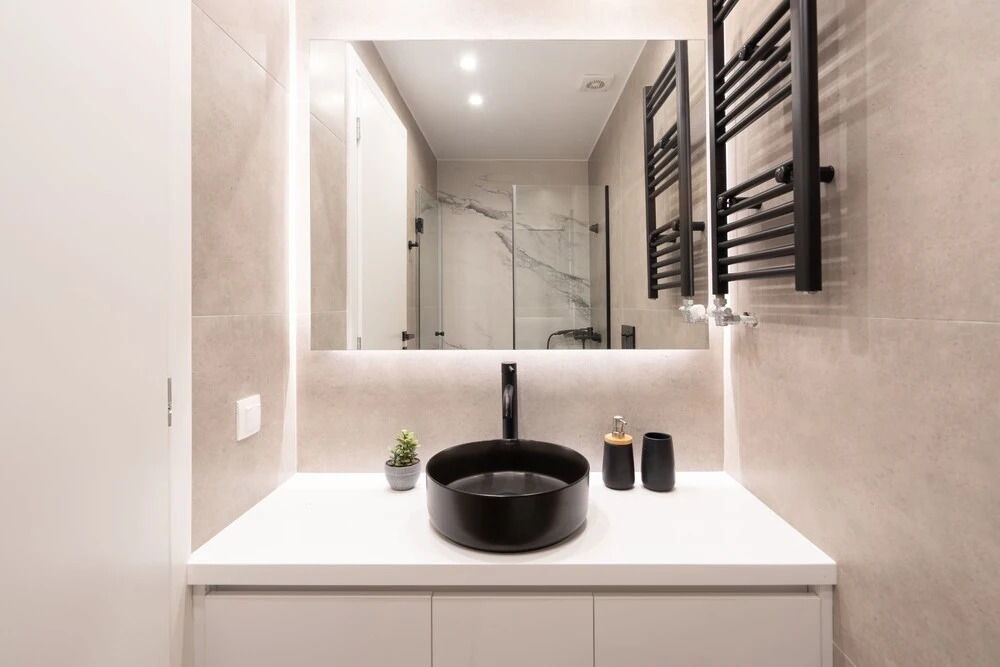 Luxury Apartment near Floisvos Marina