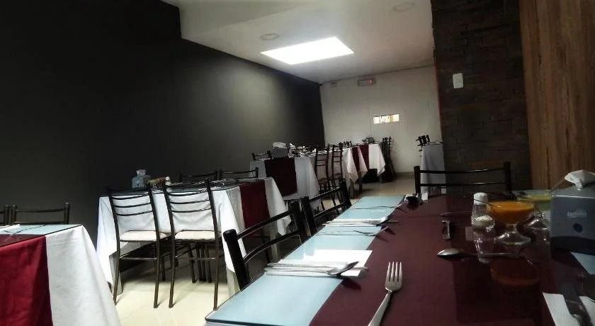 Hostal El Roble