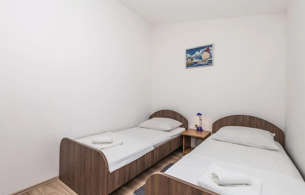 Awesome Home in Povljana With Wifi and 2 Bedrooms