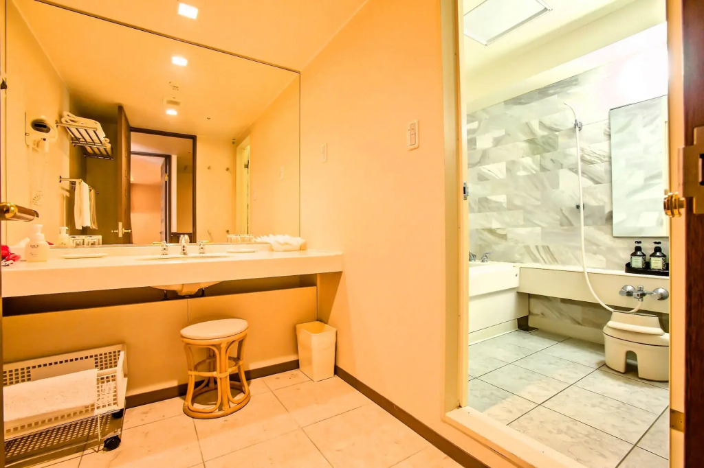 Karuizawakurabu Hotel 1130 Hewitt Resort