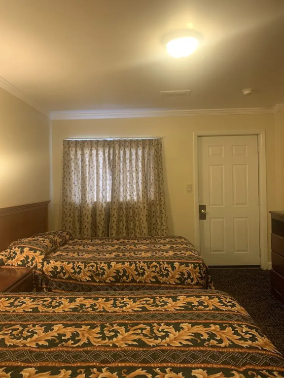 River Inn Motel
