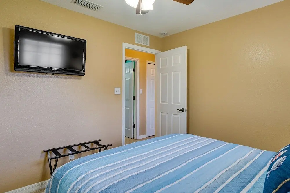 Clewiston 'bluegill' Home Rental w/ Fishing Pond!