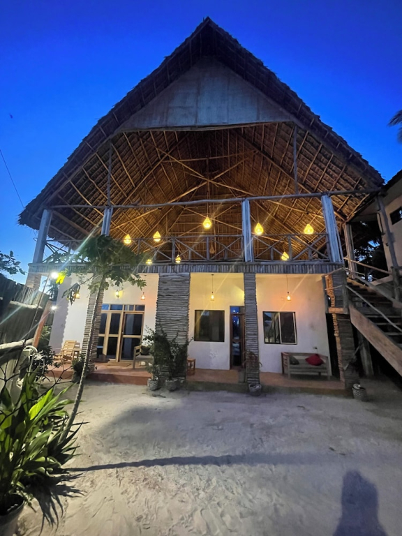 Zanzibar beach escape&Ocean View & High-Speed Wi-Fi