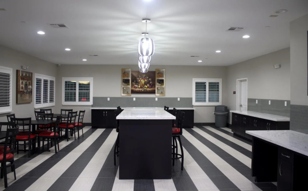 Grand Villa Inn and Suites Westchase/Chinatown