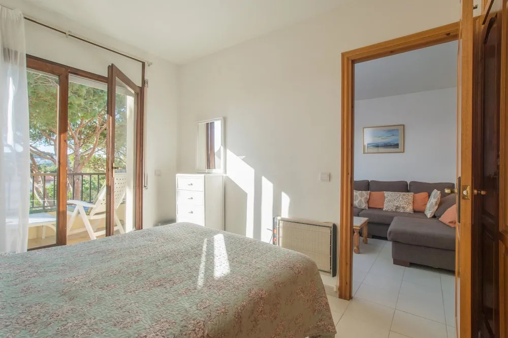 AQ-4 CALELLA DE PALAFRUGELL 4 PAX