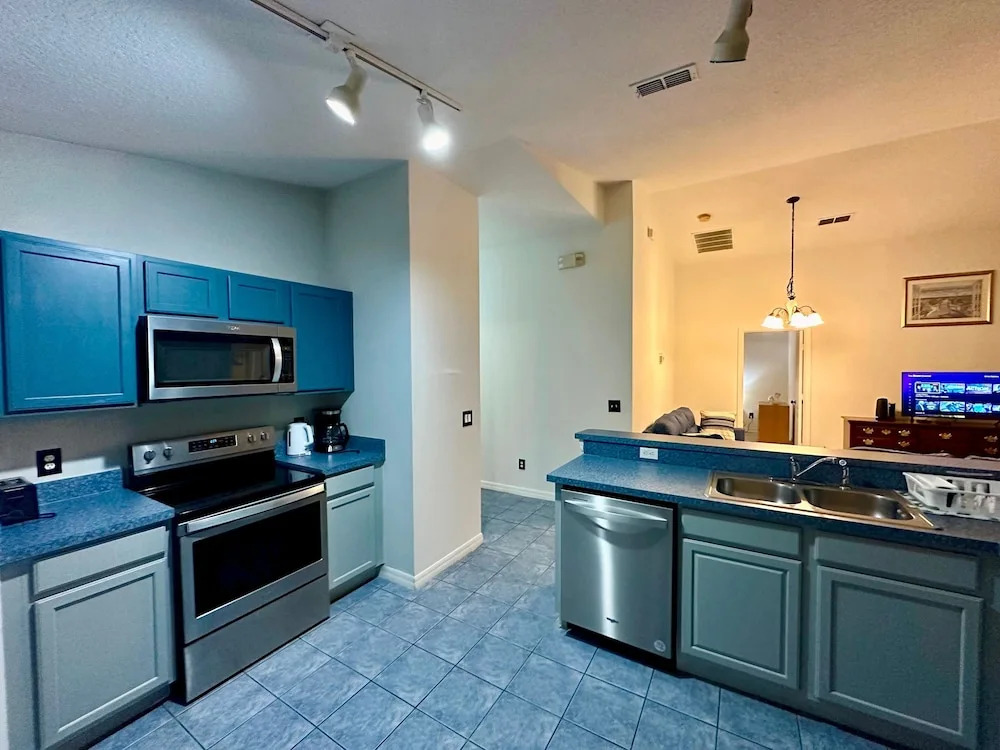 Grand Premium 5BR Pool Home Near Disney Parks
