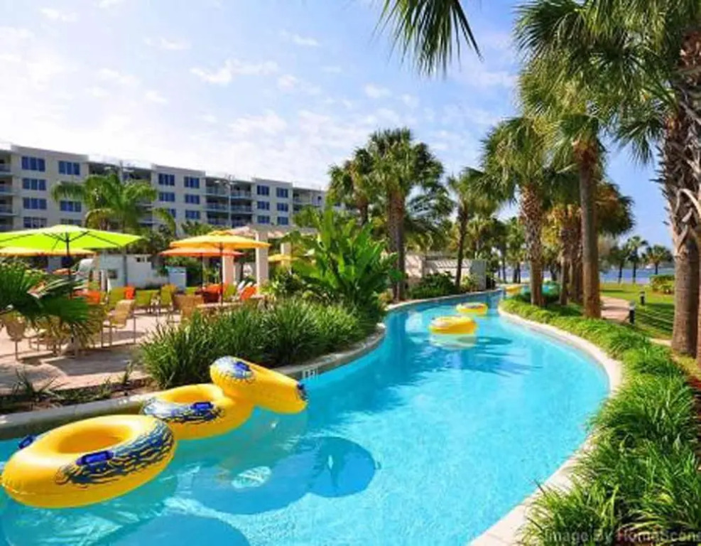 Destin West Bayside Heron 507- A Wave From It All