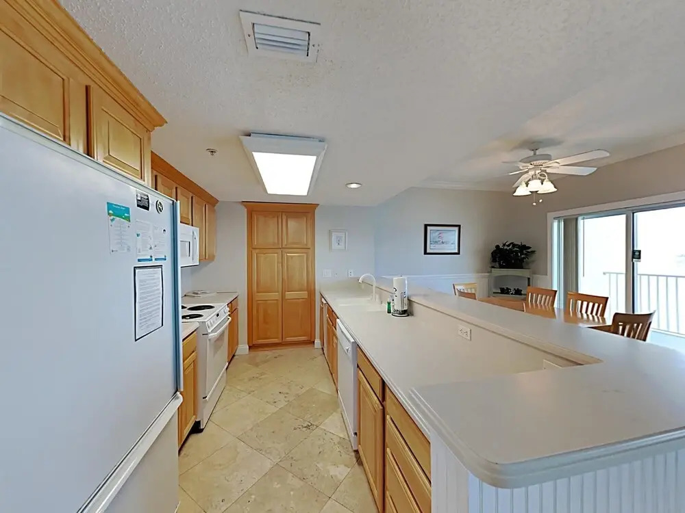 South Harbour 12E