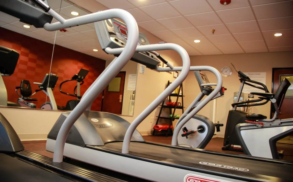 Holiday Inn Express & Suites Colorado Springs-Airport by IHG