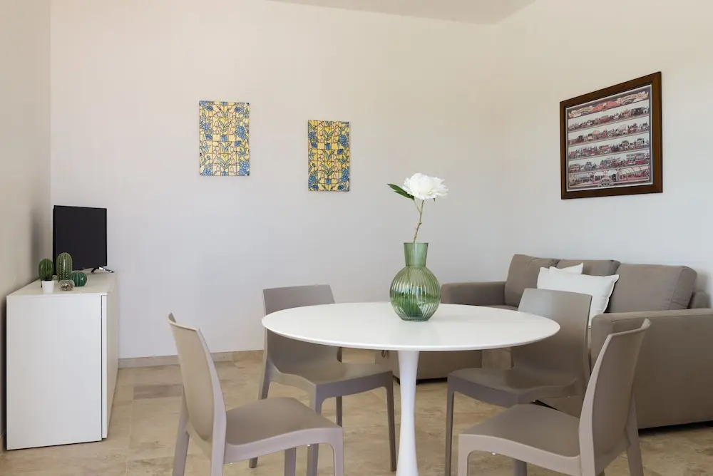 Villa, Trulli e Piscina nel Cuore della Valle d'Itria