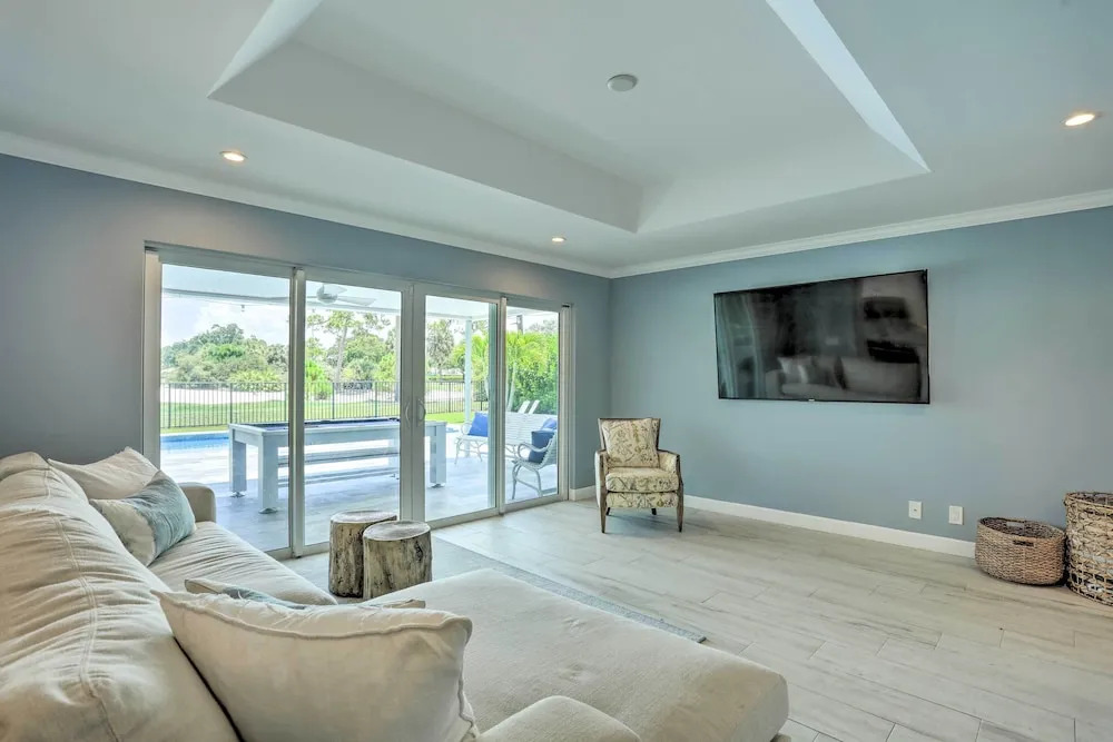 Jupiter Home w/ Private Pool & Putting Green!