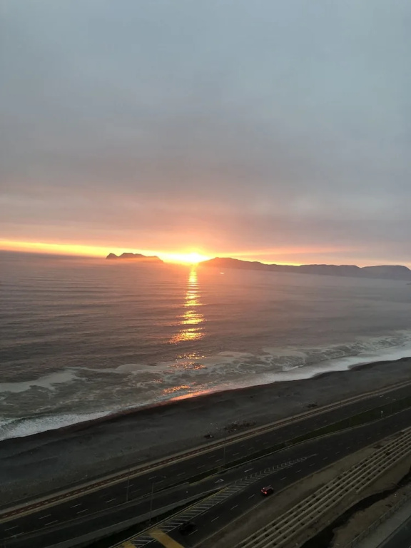 Exclusive Ocean View Apartment (1602)