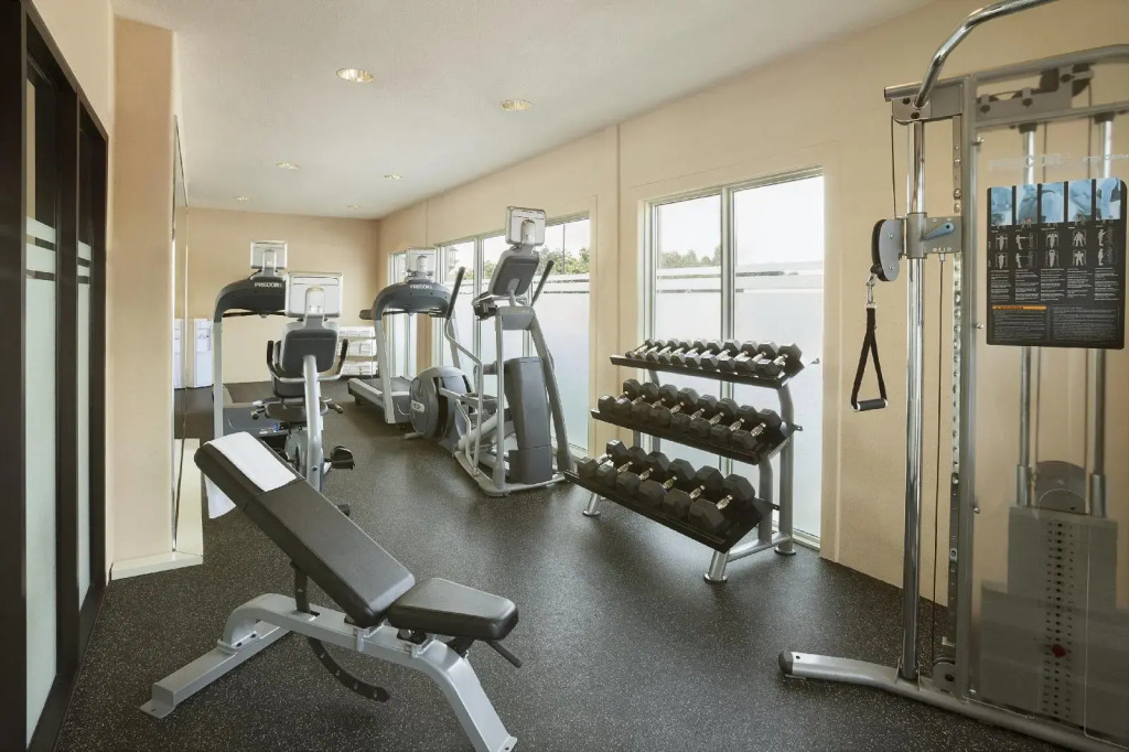 Courtyard by Marriott Toronto Airport
