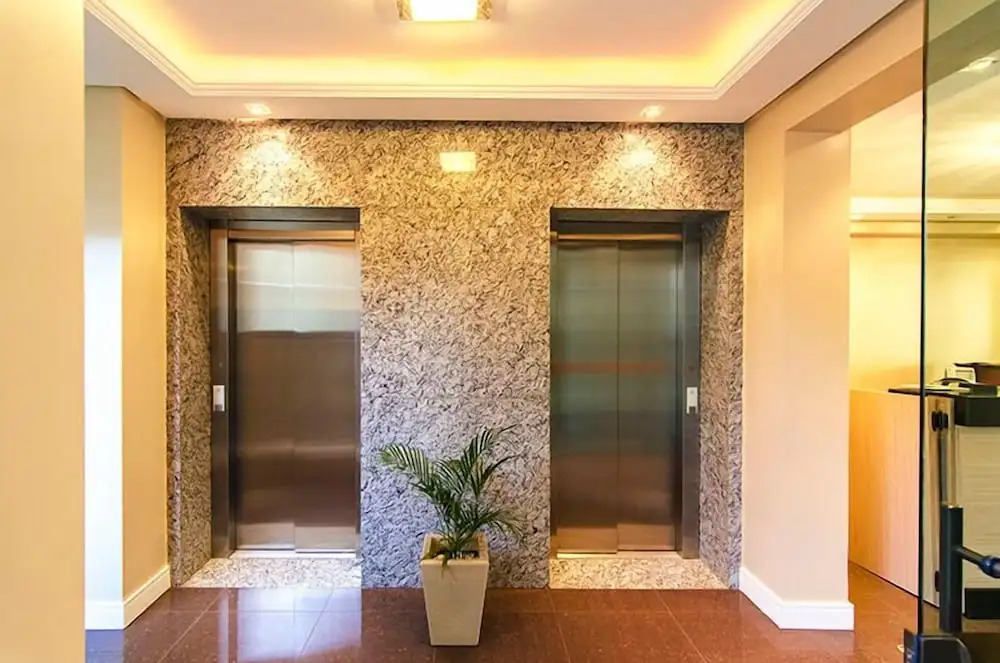 Hotel Almanara