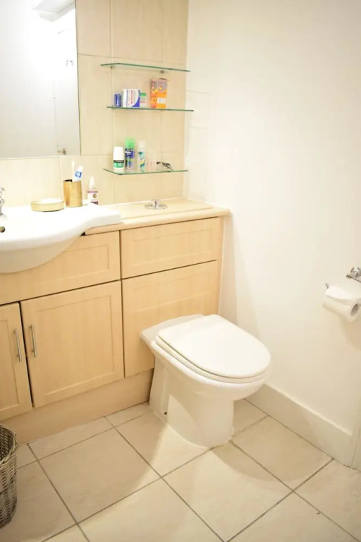 2 Bedroom Mayfair Apartment Near Hyde Park