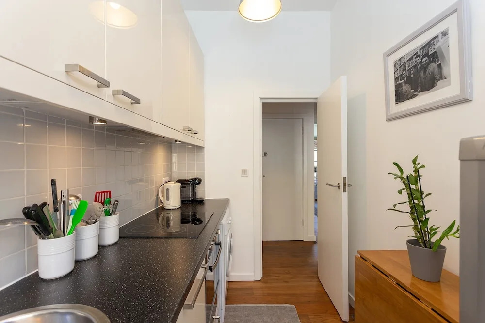 1 Bedroom Apartment In Fitzrovia Sleeps 4