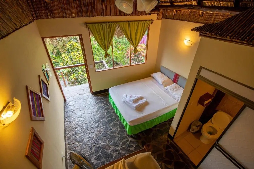 Paradiso Lakeside Resort