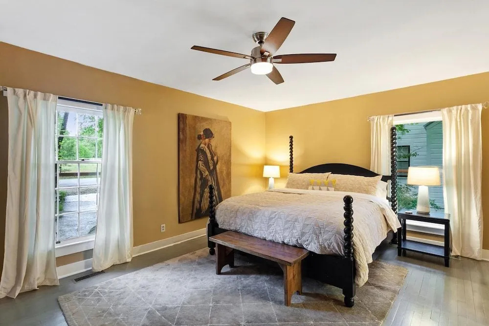 Holly House - Half Mile from Greenway Trail - Near U of A