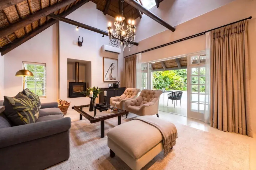 Hunters Country House