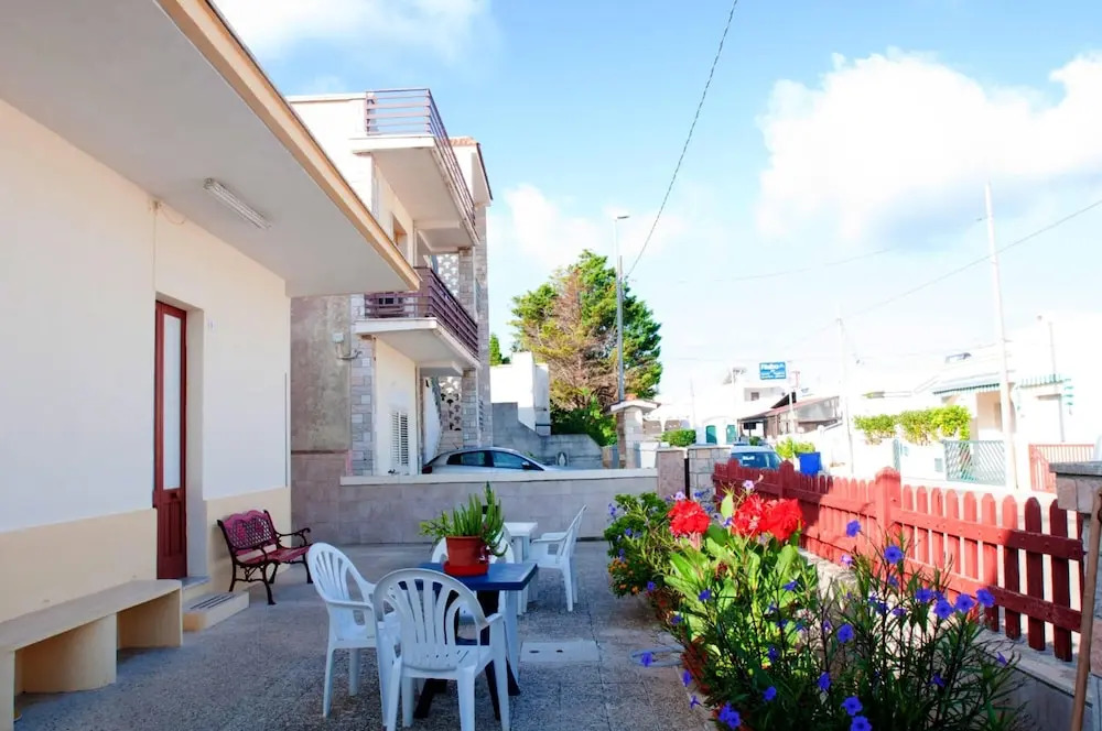 Apartment with 2 Bedrooms in Marina di Mancaversa, Taviano, with Furnished Terrace - 10 M From the Beach