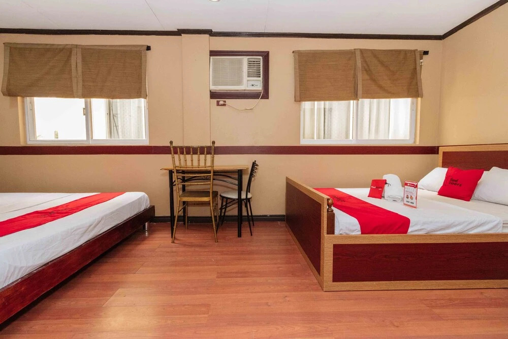 RedDoorz @ UP Village Quezon City
