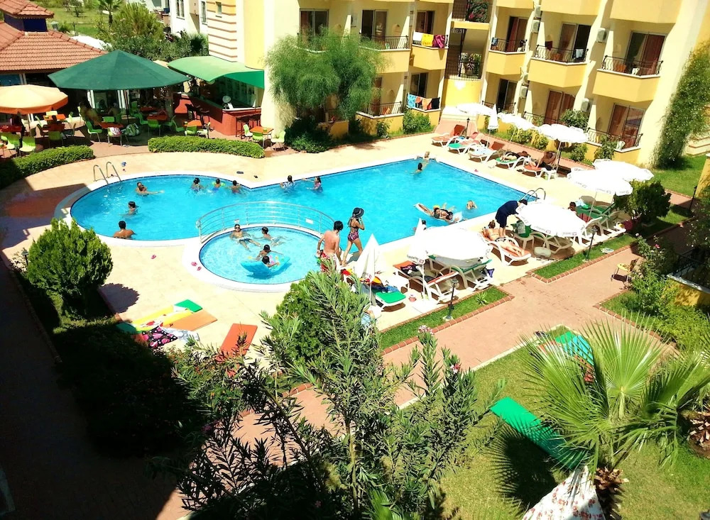 Summer Rose Apartments