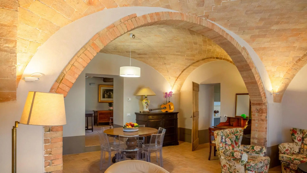 Thermal water and relaxation in Val D'Orcia-Podere La Piscina