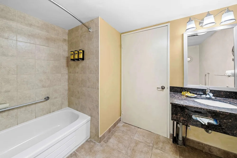 Best Western Plus Mariposa Inn & Conference Centre