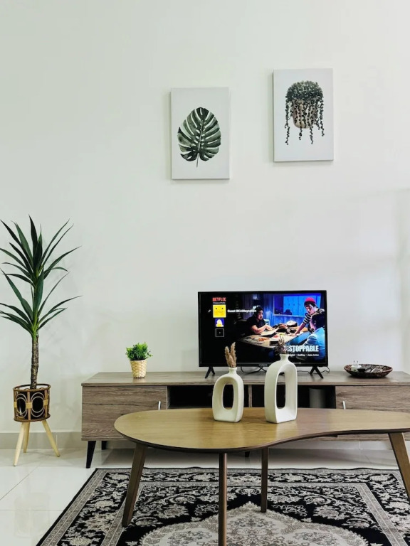 KIP Core Soho Suite by Five Senses