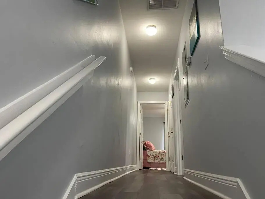 Cheerful 3-bedrooms with free parking on premises