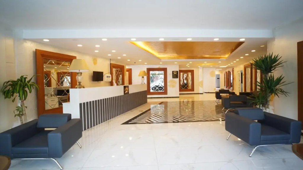 Grand Niki Hotel & Spa