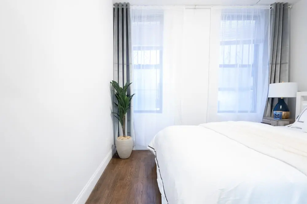 1435-2 3 Bedrooms 2 Bath W D UES