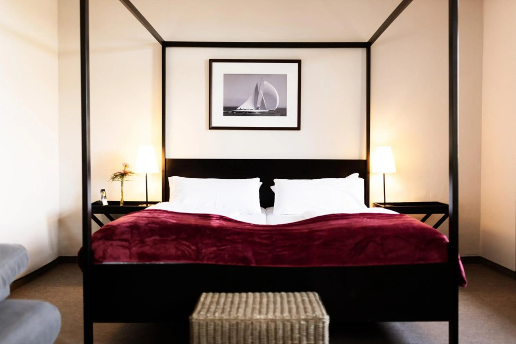 Hotel Dieksee - Collection by Ligula