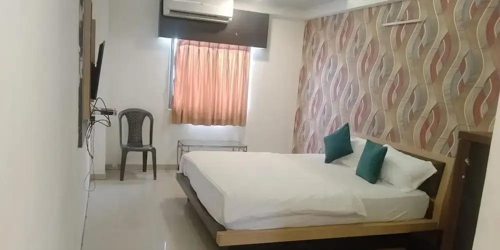 Hotel Paradise -Ahmedabad