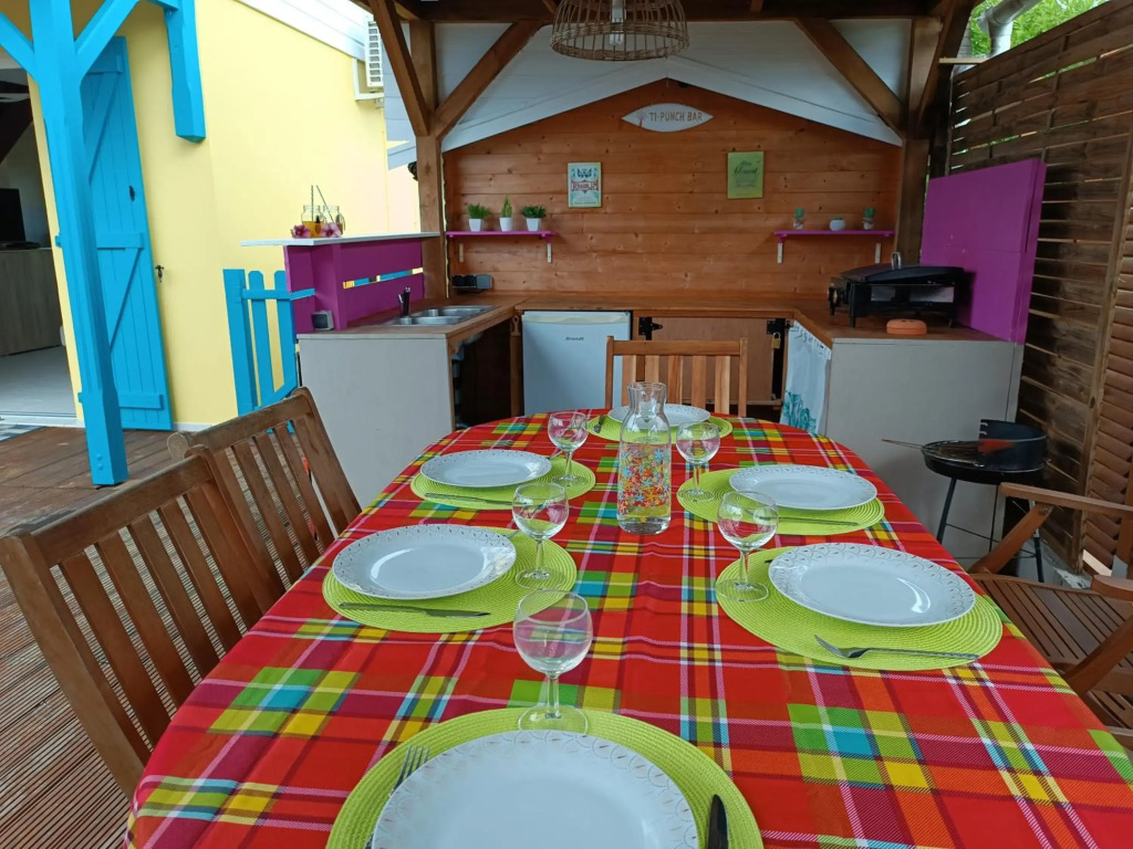 Villa Arc-en-Ciel, magnifique cocon familial avec piscine