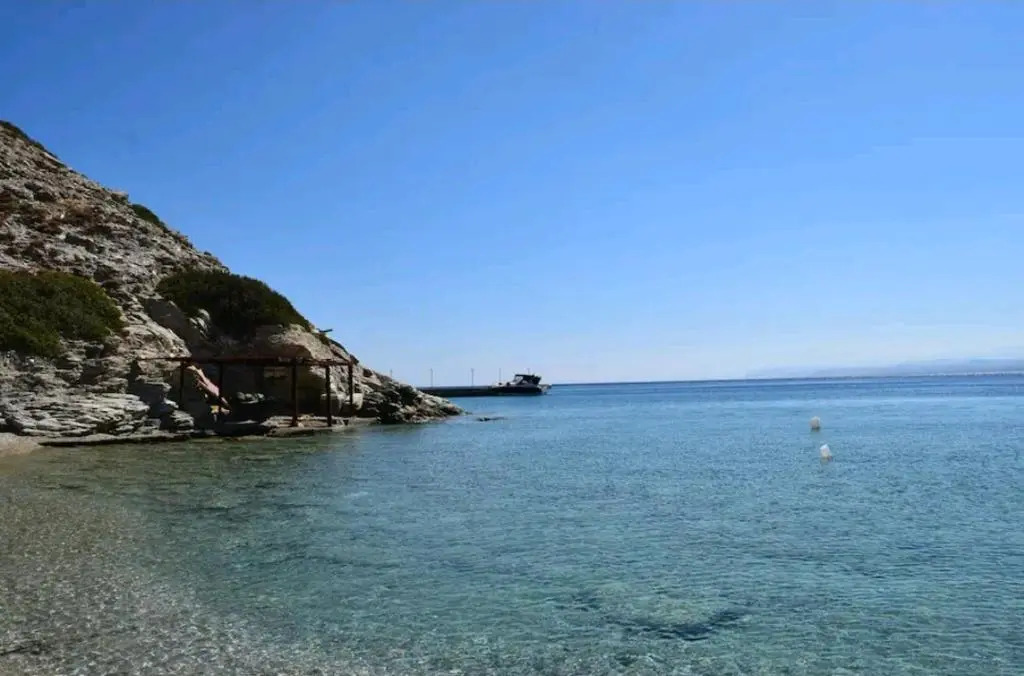 The Holiday House 3