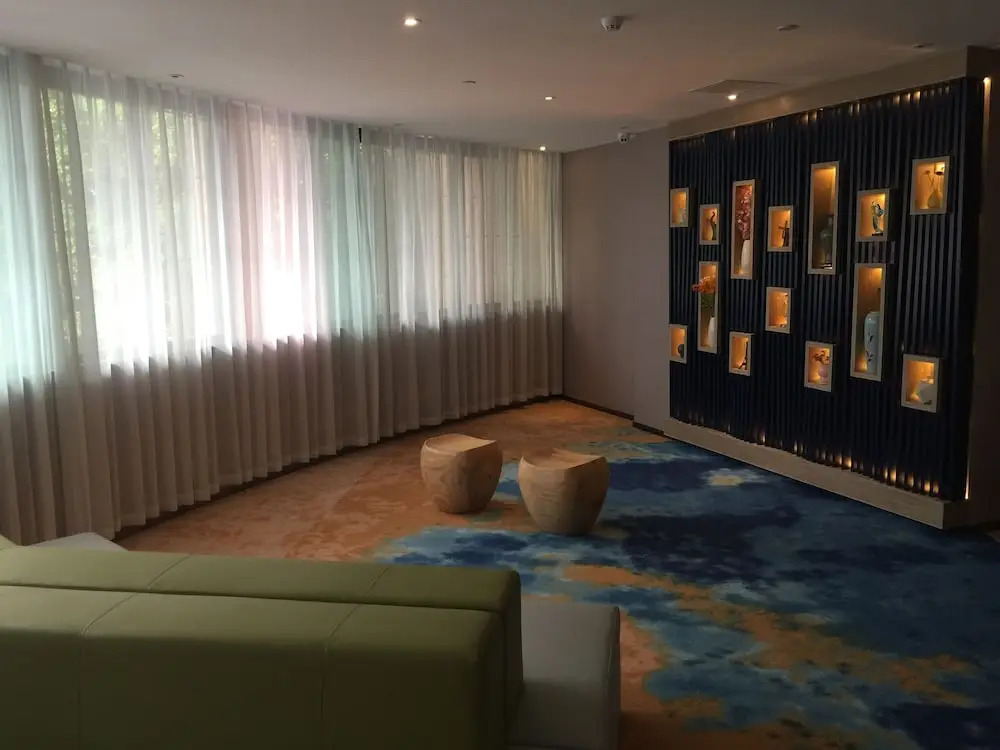 Life Hotel Sha Yong Metro Station