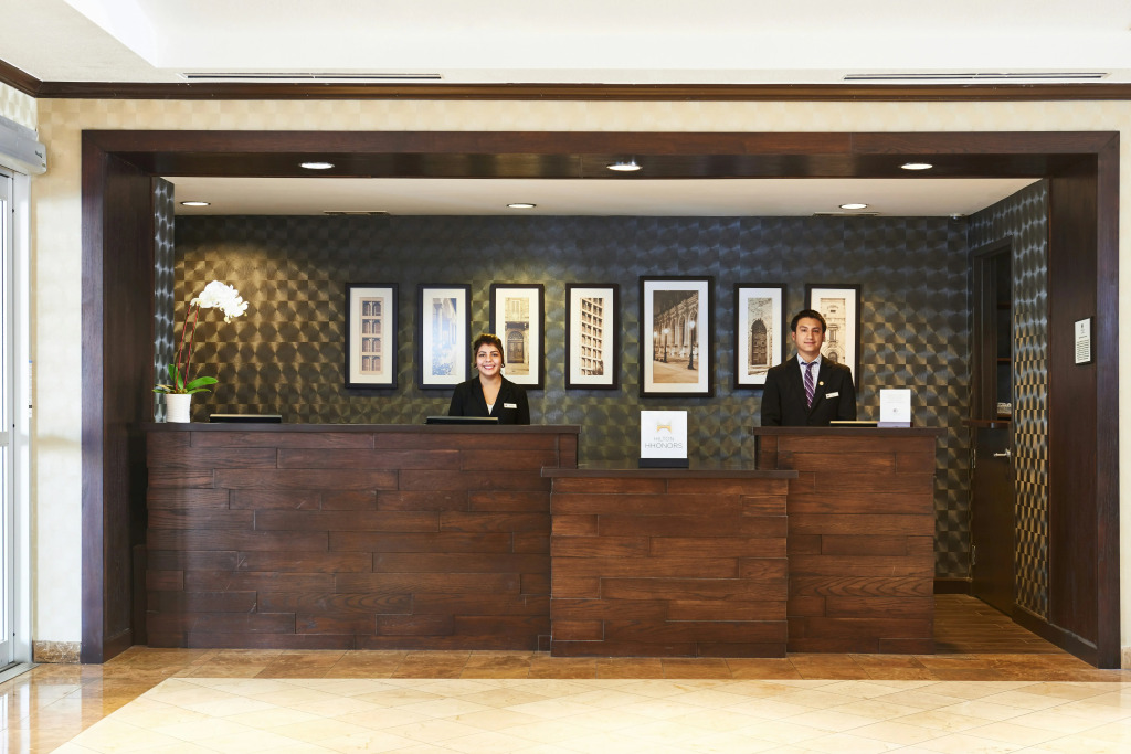 DoubleTree by Hilton Dallas Market Center