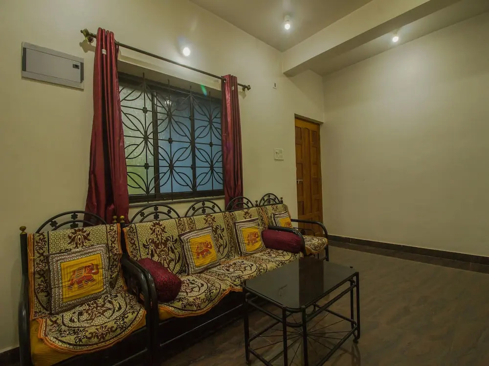 OYO 16501 Home Cheerful 2BHK Morjim Beach