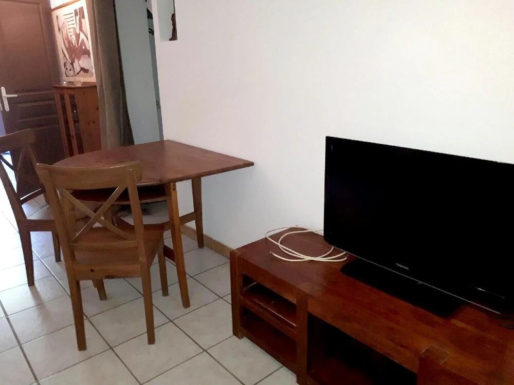 Studio in Ollioules, With Terrace and Wifi - 6 km From the Beach