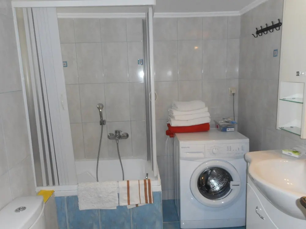 3 Bedroom Deluxe Apartment