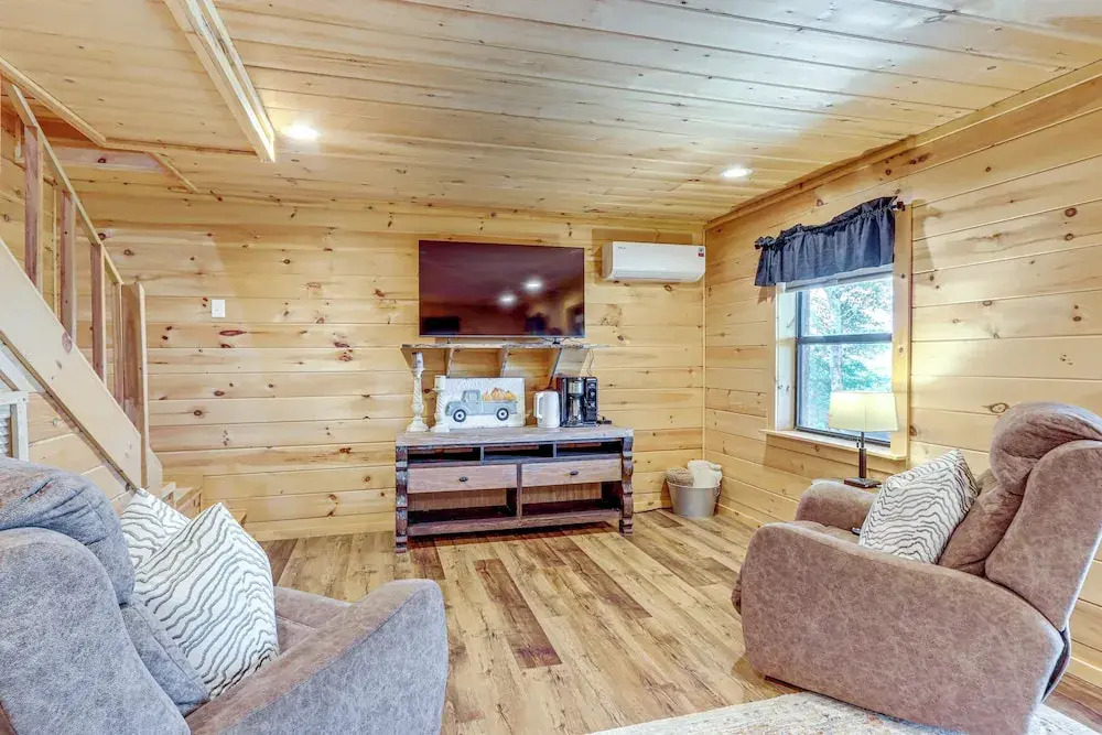 Deck, Panoramic Views: Serene Mineral Bluff Cabin