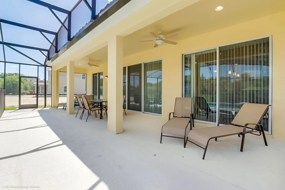 Solterra - 5204 Oakbourne Avenue
