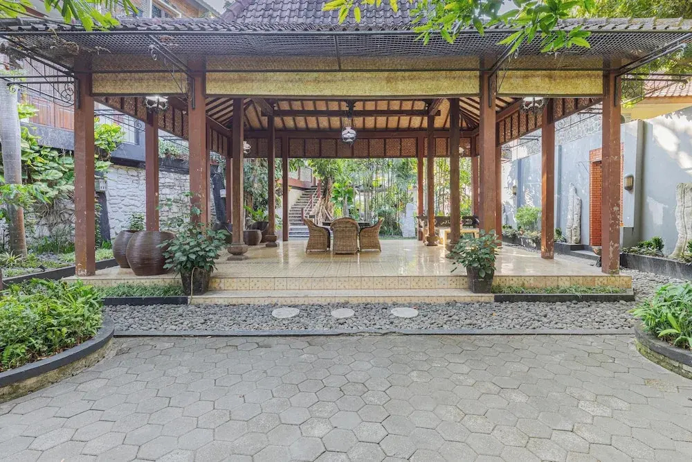 Pondok Gajah Hotel