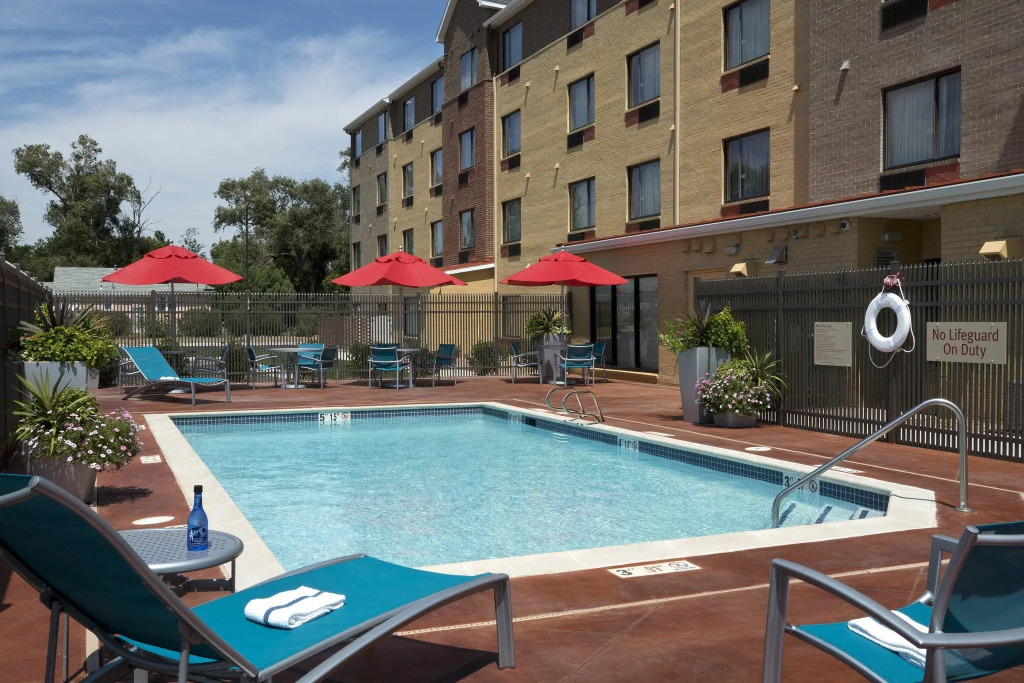 TownePlace Suites by Marriott Garden City