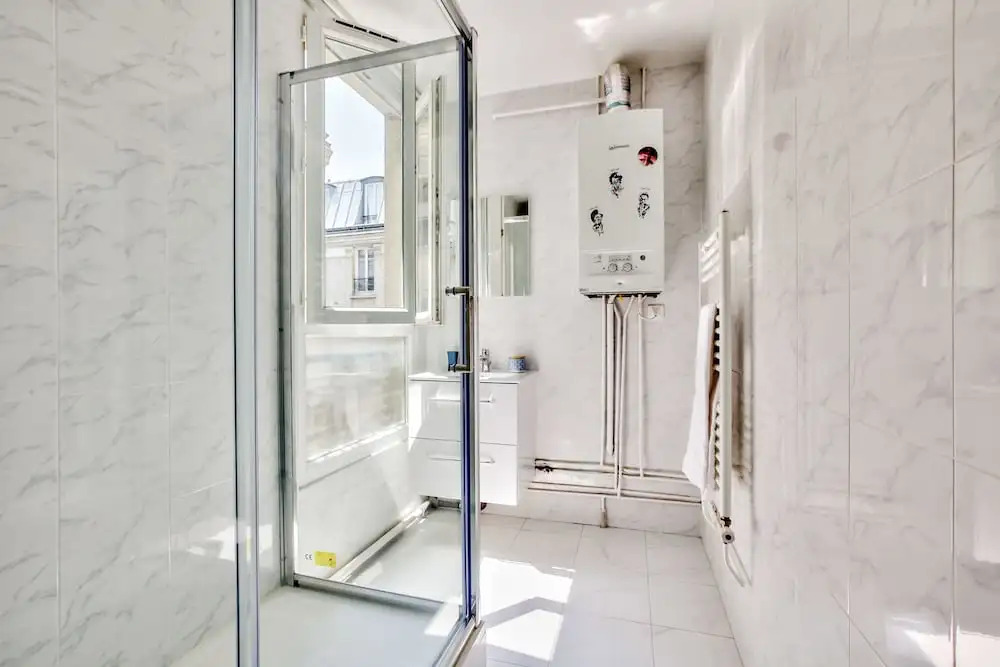 49 Pretty Flat In Menilmontant