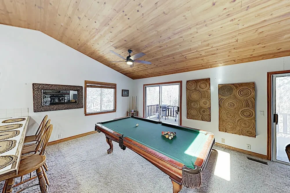 New Listing! Alpine W/ Private Hot Tub 3 Bedroom Home