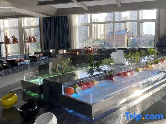 Yuejing Hot Spring Resort